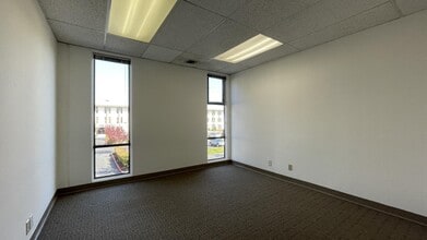 1650 S Amphlett Blvd, San Mateo, CA to rent Building Photo- Image 2 of 3