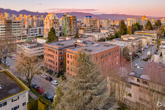 1298 W 10th Ave, Vancouver, BC - aerial  map view