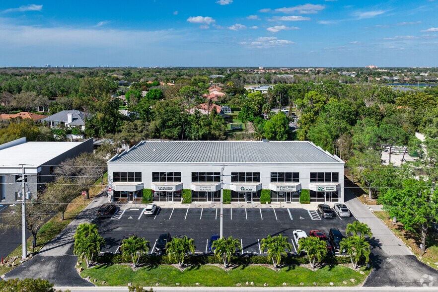 2043-2069 Trade Center Way, Naples, FL for sale - Primary Photo - Image 1 of 32