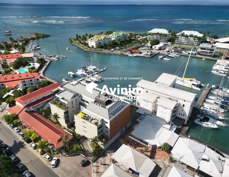 Retail in SAINT-FRANÇOIS for sale - Building Photo - Image 2 of 3