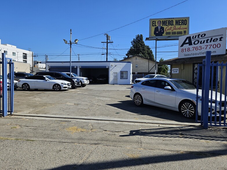 6000 Vineland Ave, North Hollywood, CA for sale - Building Photo - Image 2 of 9