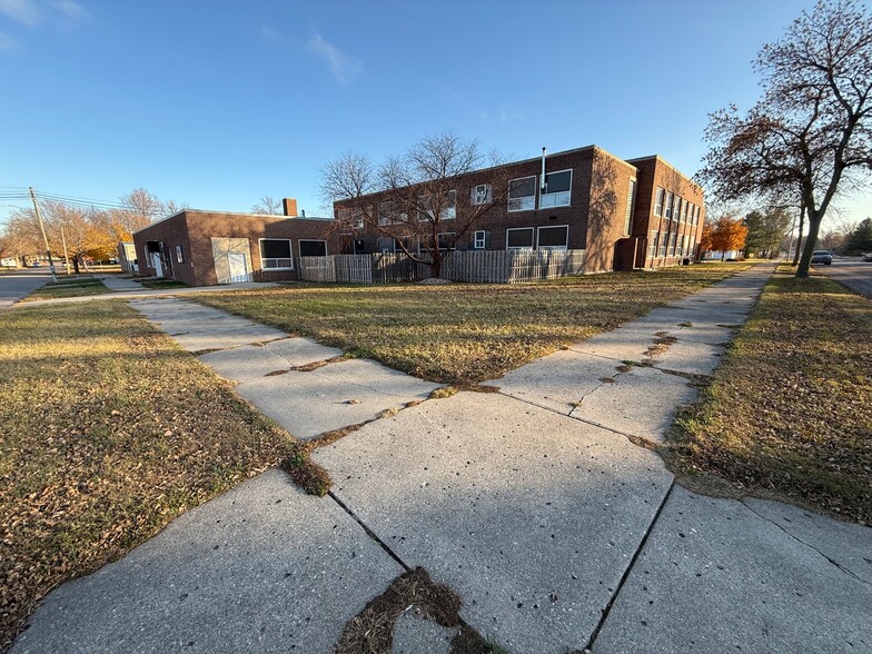 307 S 5th St, Milbank, SD for sale - Primary Photo - Image 1 of 5