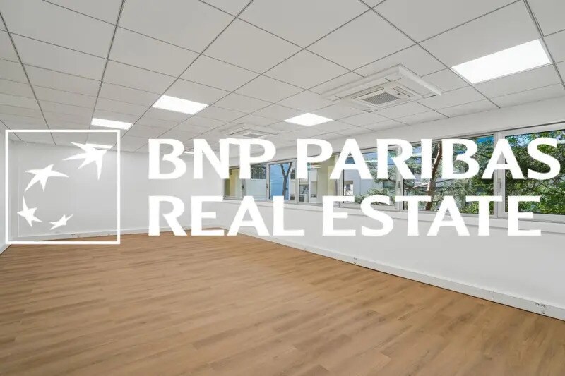 Office in Courbevoie to rent - Interior Photo - Image 3 of 8