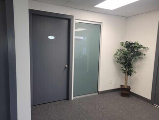 More details for 1715 Dickson Av, Kelowna, BC - Light Industrial to Rent