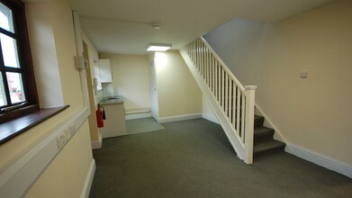 Leicester Rd, Countesthorpe for rent Interior Photo- Image 2 of 5