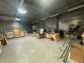 Light Industrial in Chilly-Mazarin to rent Interior Photo- Image 2 of 7