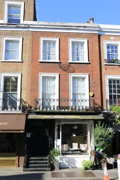42 Beauchamp Pl, London for sale - Primary Photo - Image 1 of 2