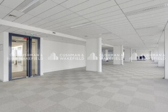 20 Ter Rue De Bezons, Courbevoie to rent Interior Photo- Image 2 of 5