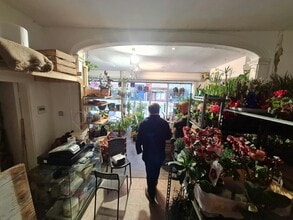 223 Upper Richmond Rd, London for sale Interior Photo- Image 2 of 4