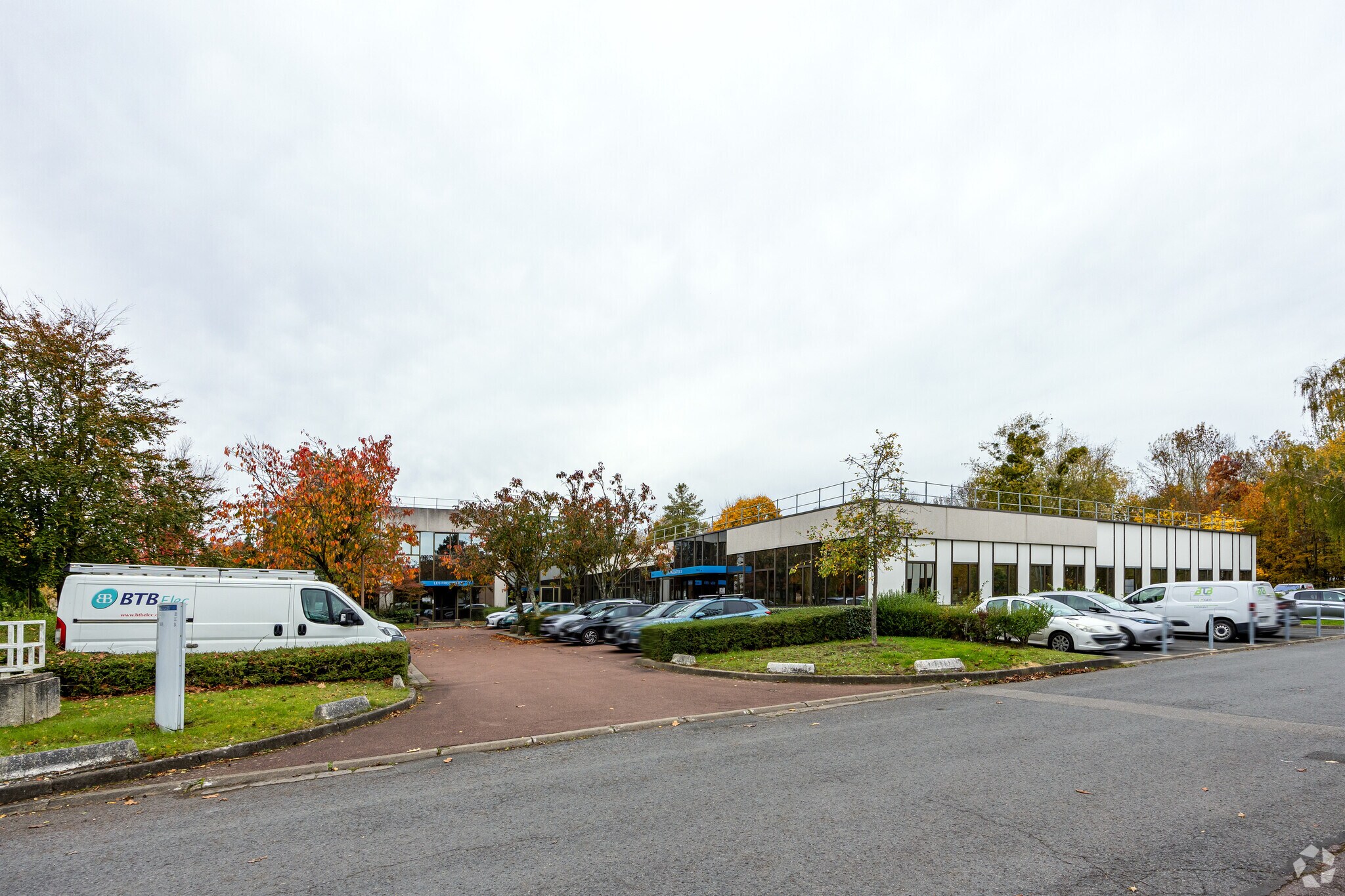 13 Rue de la Perdrix Les Fregates 3, Tremblay-en-France to rent Primary Photo- Image 1 of 3