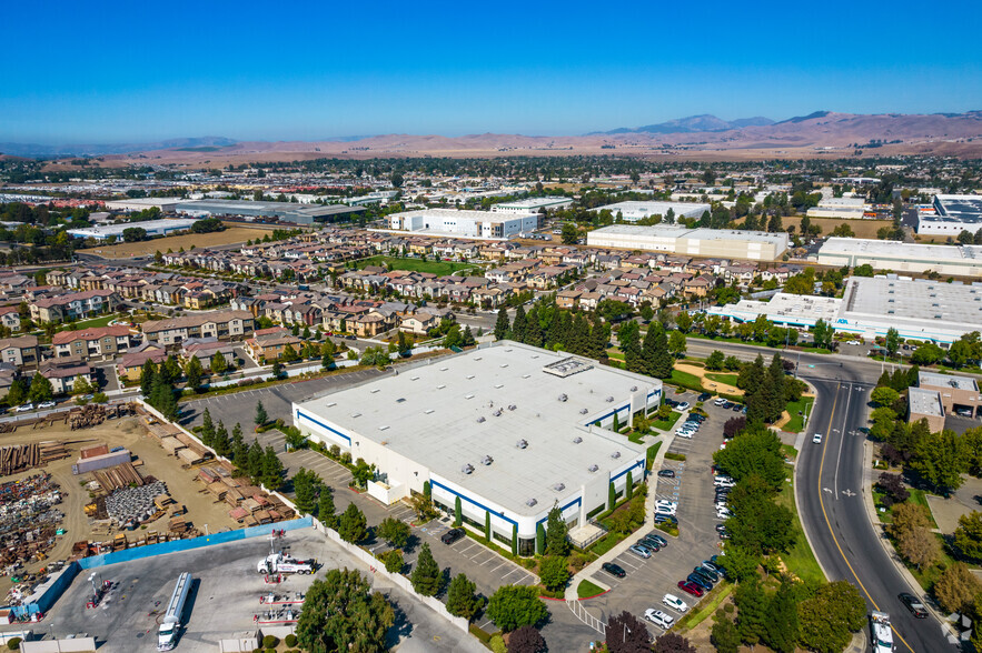 6465 National Dr, Livermore, CA for rent - Aerial - Image 3 of 6