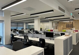 3 New York St, Manchester to rent Interior Photo- Image 1 of 8