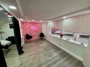 61 Bartholomew St, Newbury to rent Interior Photo- Image 2 of 6