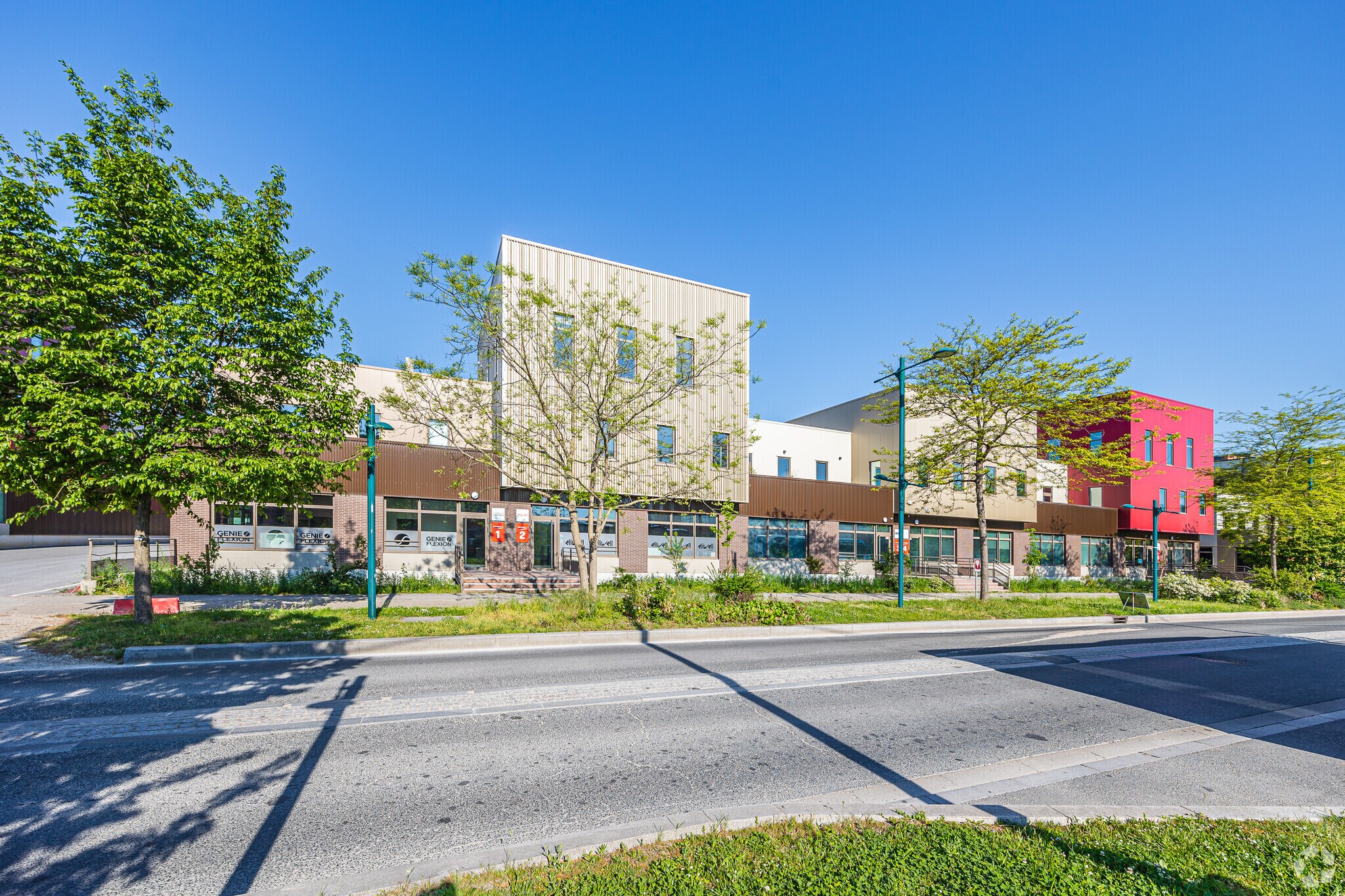1 Avenue De L'Ormeteau, Gennevilliers for sale Primary Photo- Image 1 of 17