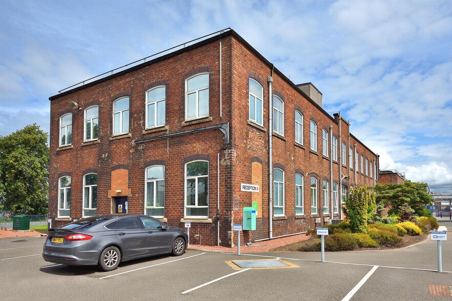 Earls Rd, Grangemouth to rent - Building Photo - Image 3 of 7