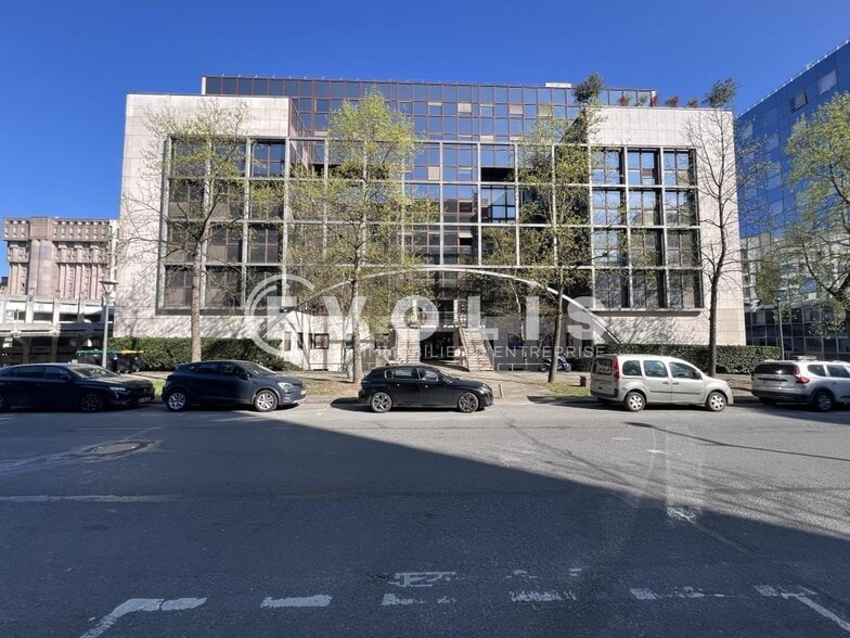 1 Rue Du Centre, Noisy-le-Grand to rent - Building Photo - Image 1 of 12