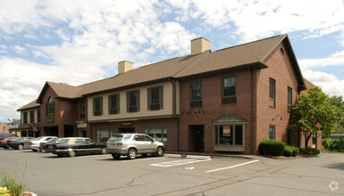 277 Linden St, Wellesley, MA for rent Building Photo- Image 1 of 17