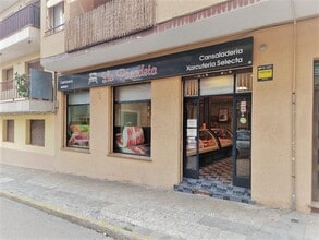 Retail in Torredembarra, Tarragona to rent Interior Photo- Image 2 of 9