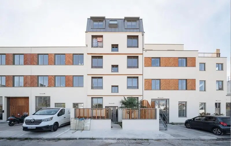 Light Industrial in Ivry-sur-Seine to rent - Building Photo - Image 2 of 11