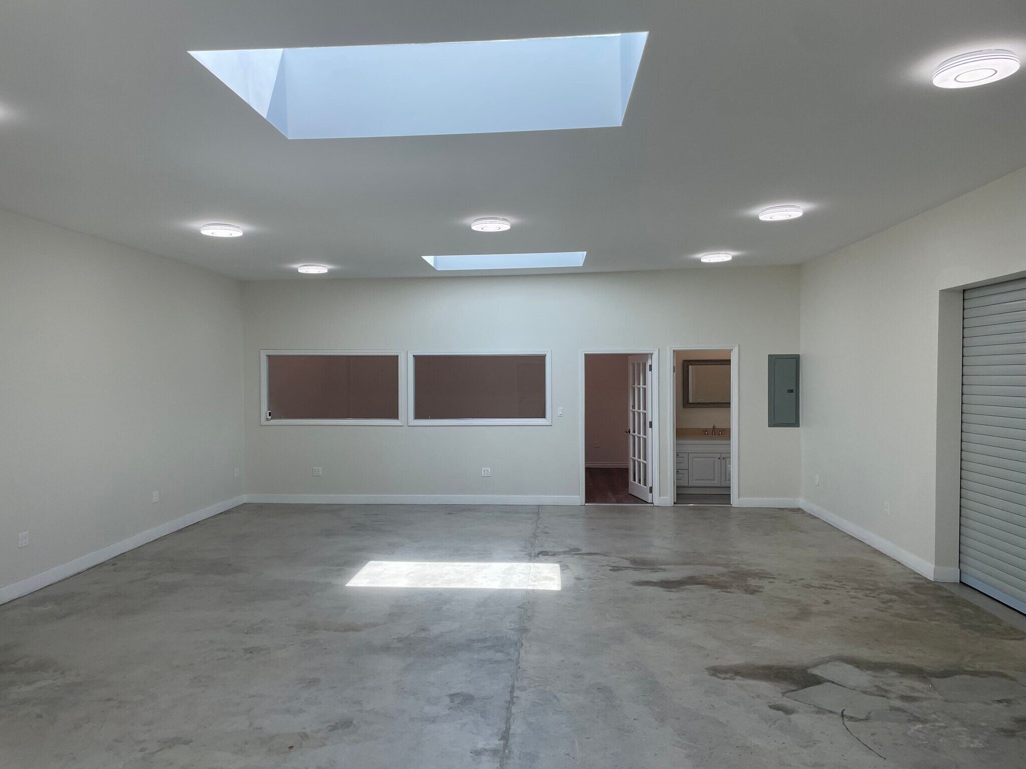 14315 Bessemer St, Van Nuys, CA for sale Building Photo- Image 1 of 1