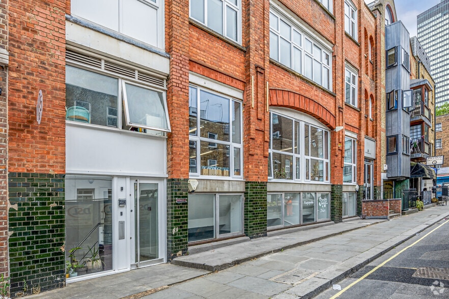 105-111 Euston St, London to rent - Building Photo - Image 3 of 3