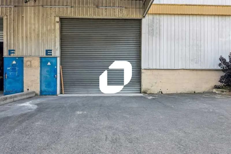 Industrial in Aulnay-sous-Bois to rent - Building Photo - Image 3 of 4