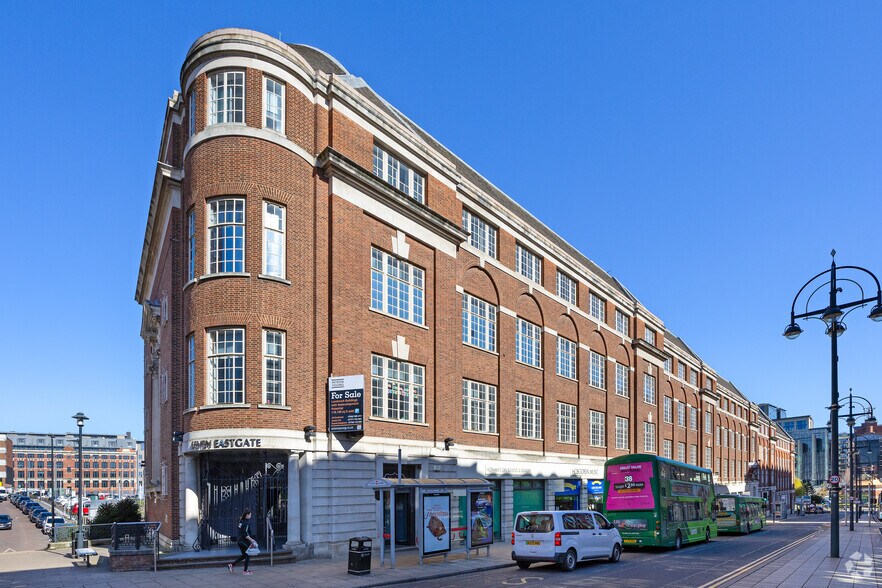 7-25 Eastgate, Leeds for sale - Primary Photo - Image 1 of 4