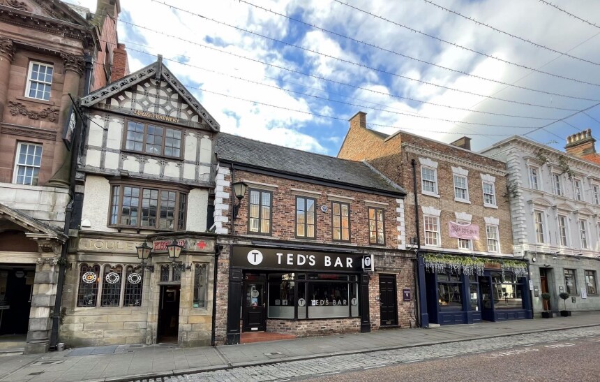 36-37 High St, Wrexham for sale Primary Photo- Image 1 of 1