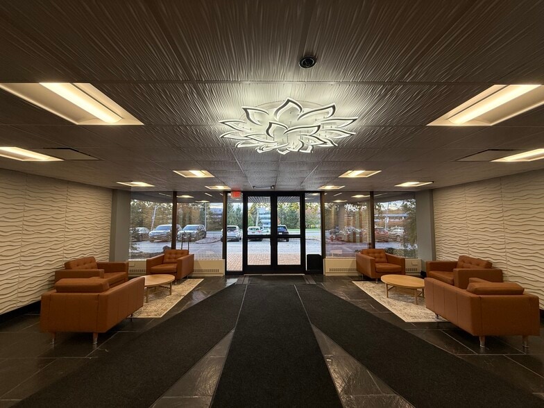 420 Columbus Ave, Valhalla, NY to rent - Building Photo - Image 2 of 49