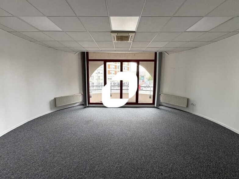 Office in Lyon to rent - Interior Photo - Image 3 of 10