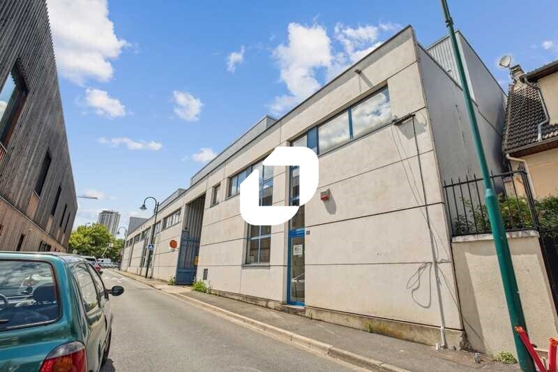 Light Industrial in Épinay-sur-Seine to rent - Building Photo - Image 1 of 13