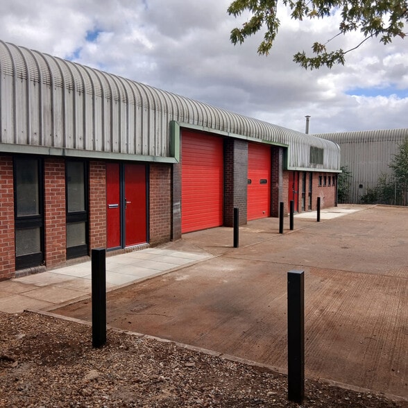 5A-5B Glaven Rd, Holt to rent - Building Photo - Image 2 of 4
