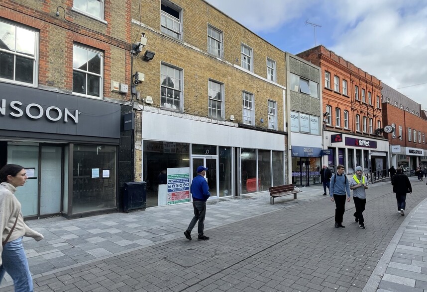 70-72 High St, Maidenhead for rent - Building Photo - Image 1 of 2