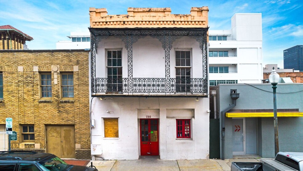 735 St Joseph St, New Orleans, LA for rent - Building Photo - Image 1 of 17