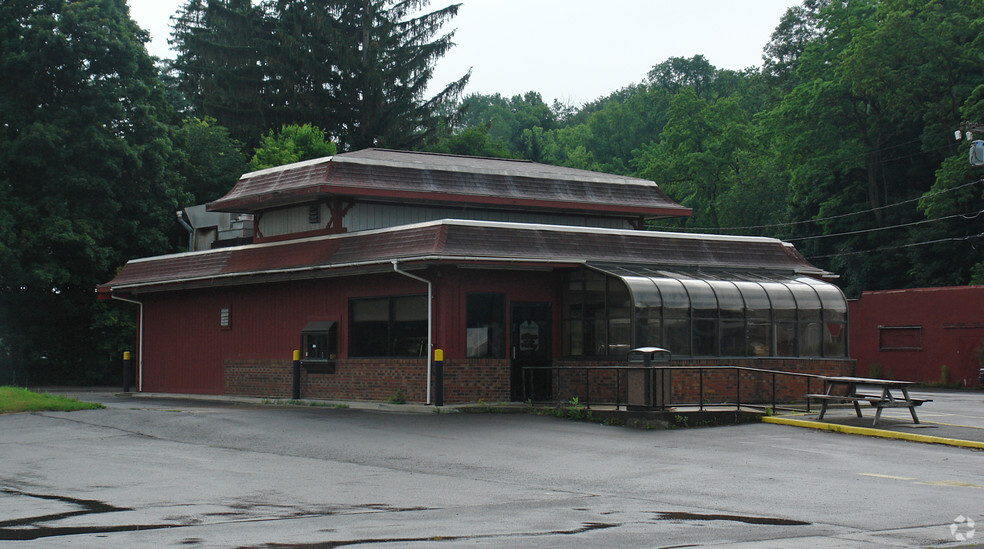 111 W Main St, Mohawk, NY for sale - Primary Photo - Image 1 of 1