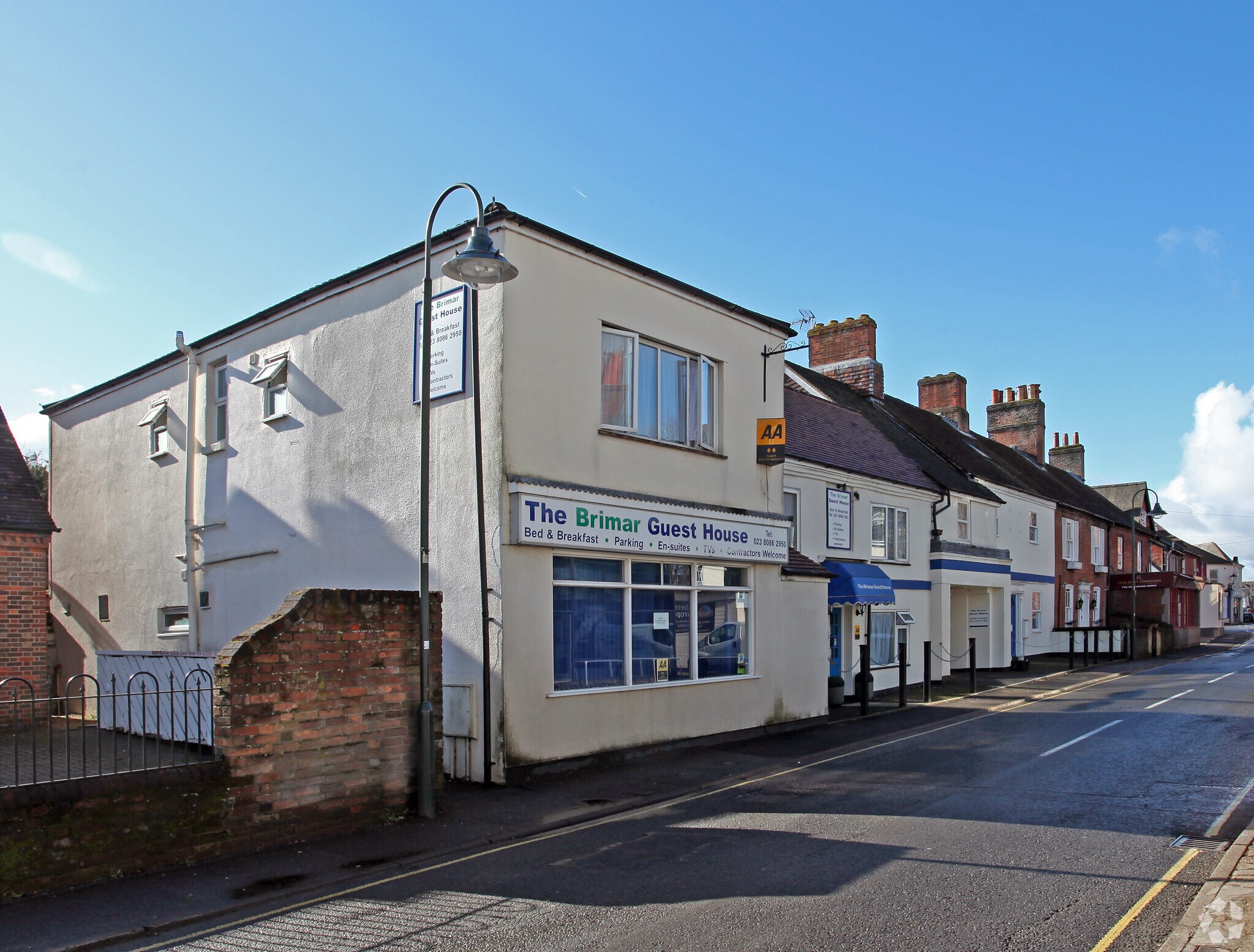 10-14 High St, Southampton for sale Primary Photo- Image 1 of 1