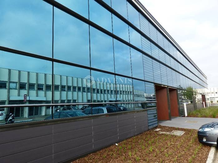Light Industrial in Bonneuil Sur Marne to rent Building Photo- Image 1 of 5