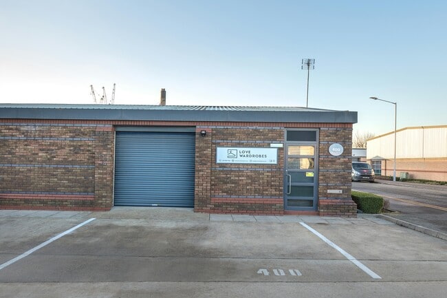 More details for 400 Montrose Ave, Slough - Industrial to Rent