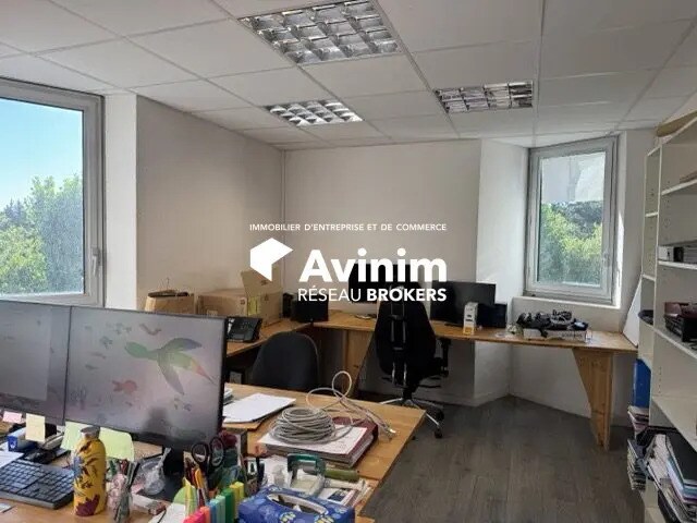 Office in Avignon to rent - Interior Photo - Image 2 of 5