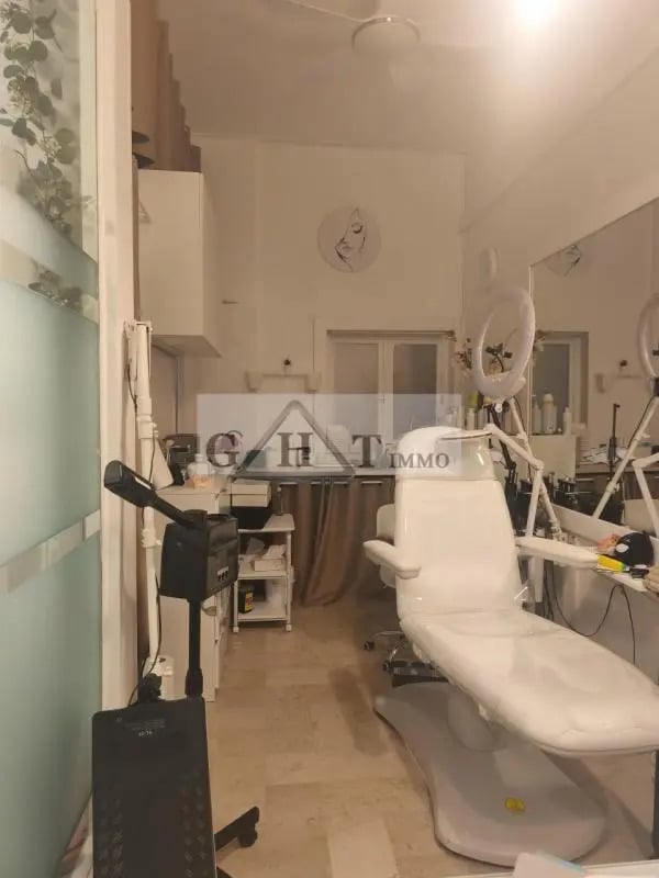 Vente Commerce 56 m² - Photo 1