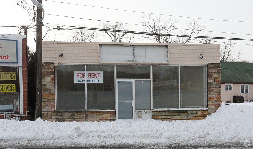 1512 Sunrise Hwy, Bay Shore, NY for sale - Building Photo - Image 3 of 12