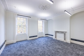 49-50 Queen Sq, Bristol to rent Interior Photo- Image 1 of 1