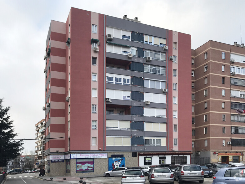 Calle Canarias, 8, Fuenlabrada, Madrid for rent - Primary Photo - Image 2 of 2