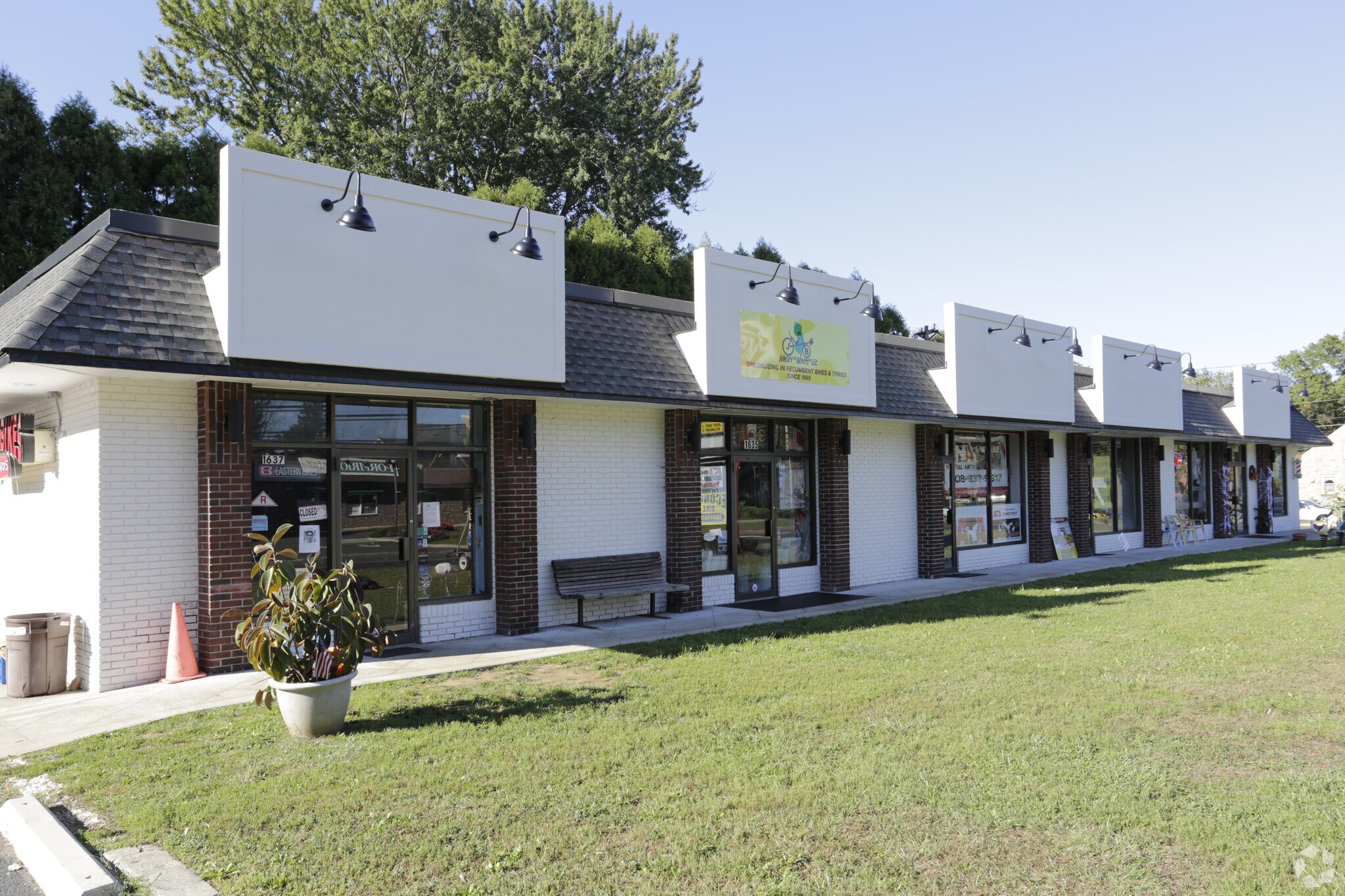 1629-1637 Route 33, Trenton, NJ to rent Building Photo- Image 1 of 11