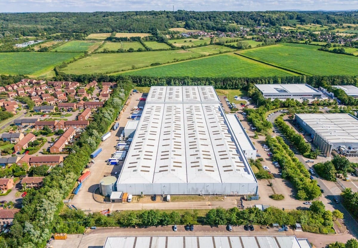 Bradbourne Dr, Milton Keynes to rent Building Photo- Image 1 of 3