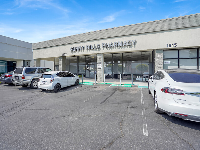 1901-1917 Sunnycrest Dr, Fullerton, CA for sale - Building Photo - Image 1 of 1