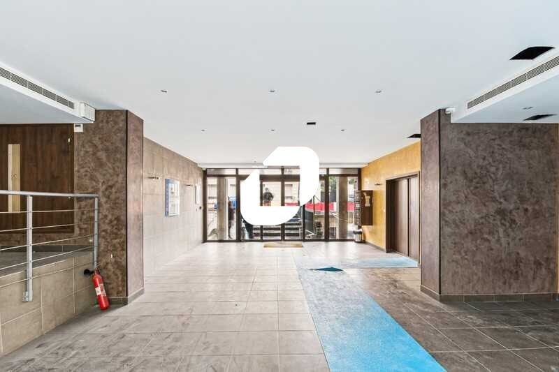 19 Avenue Léon Gambetta, Montrouge to rent - Lobby - Image 3 of 18