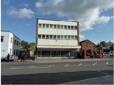 177 Hook Rd, Surbiton to rent - Building Photo - Image 3 of 3