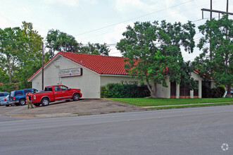 1202 S W S Young Dr, Killeen, TX for sale Primary Photo- Image 1 of 1