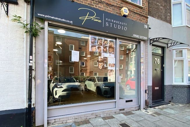 78 Park St, Luton to rent - Primary Photo - Image 1 of 1